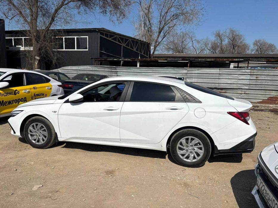 Ищете автомобиль для работы в такси?