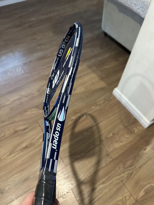 Racheta Wilson Blade US Open 2025, greutate 285g,cap 100