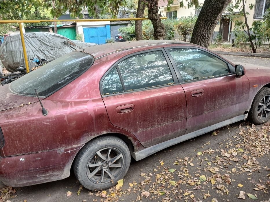 Продам митсубиси каризма