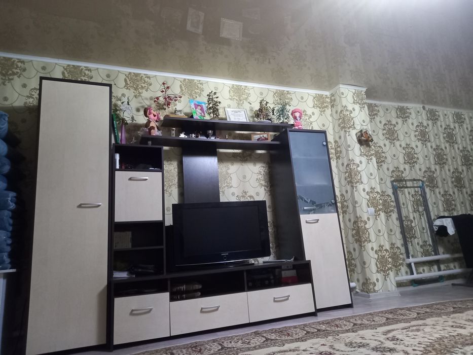 Продам срочно стенка