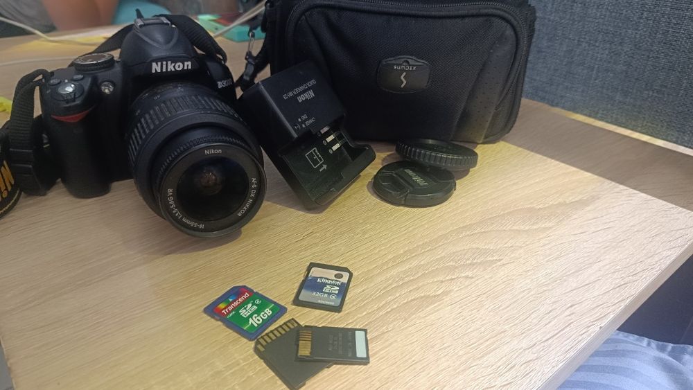 Nikon D3000 рабочий