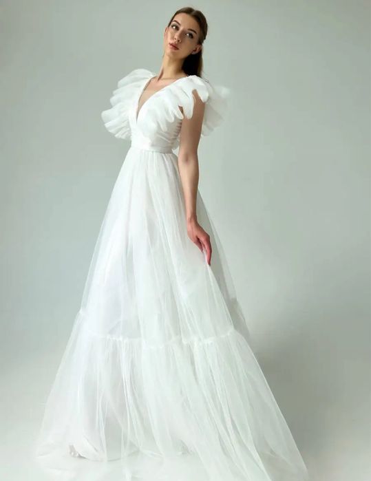 Новое свадебное платье, не одевала