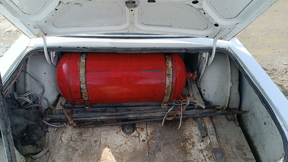 Volga 31 sotiladi aybi yoq 100 talik metan bal8n