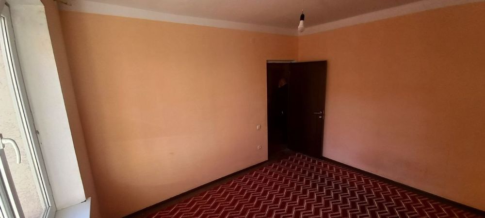 Пишик гиштдан курилган 3 хонали хонадон