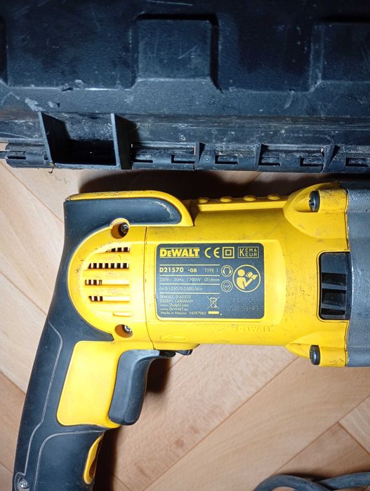 Бормашина DEWALT