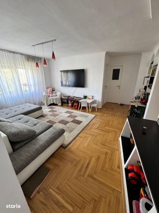 Zona Odobescu, 4 Camere, Etaj Intermediar — fotografia 1