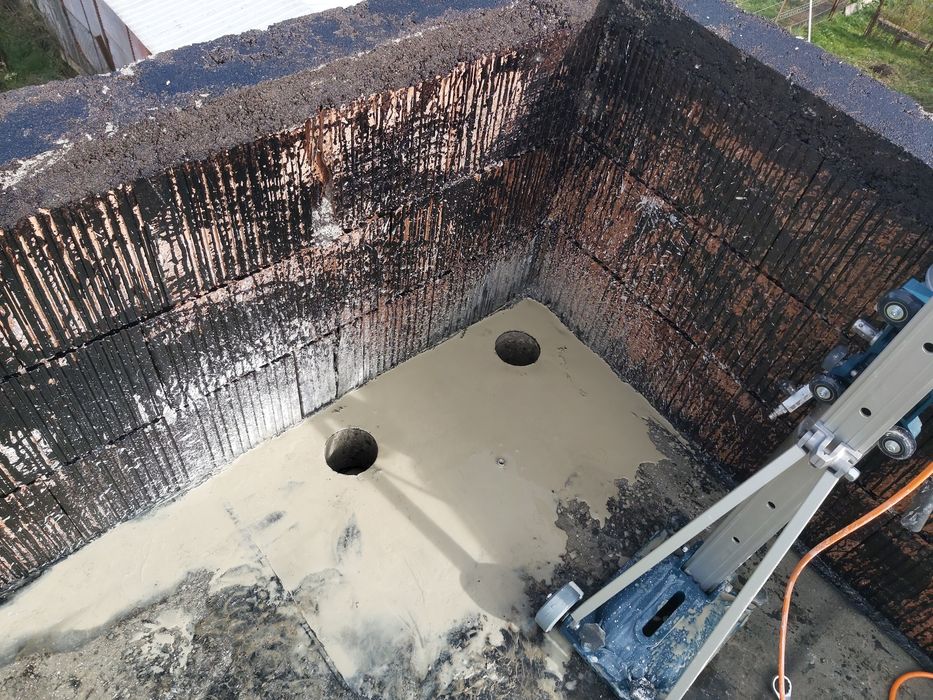 Servicii  carotari,gaura perete,aer conditionat hota,centrala,canaliza