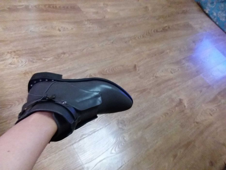 Новые женские ботинки