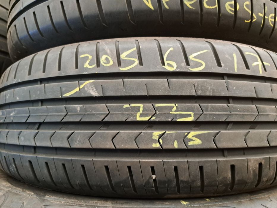2 anvelope 205/65 R17 Vredestein dot 2023