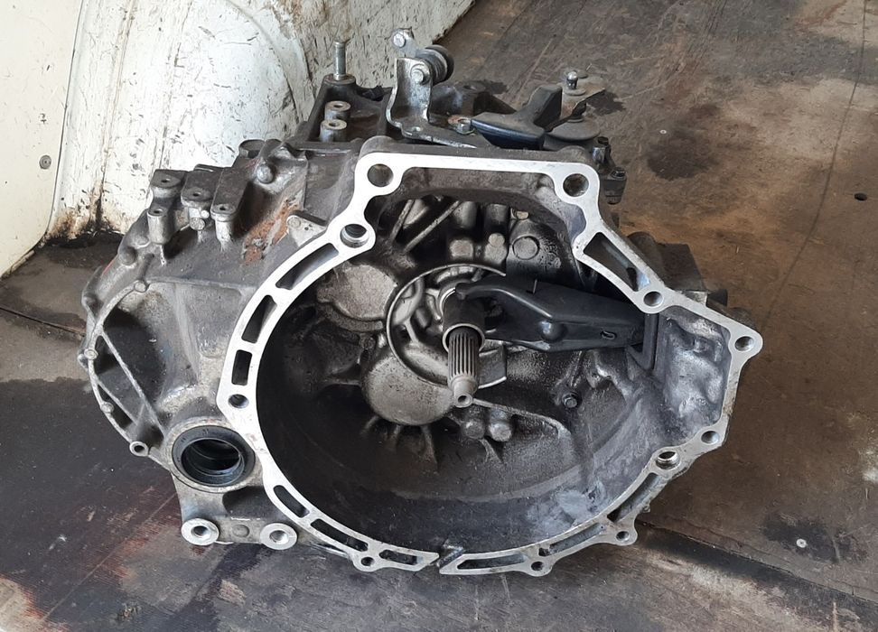 6 степенна скоростна кутия Мазда 6 2.2 d