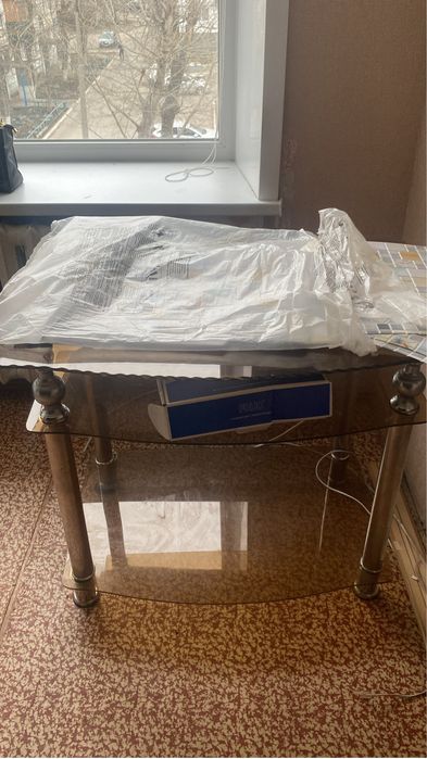 Продам журнальный столик