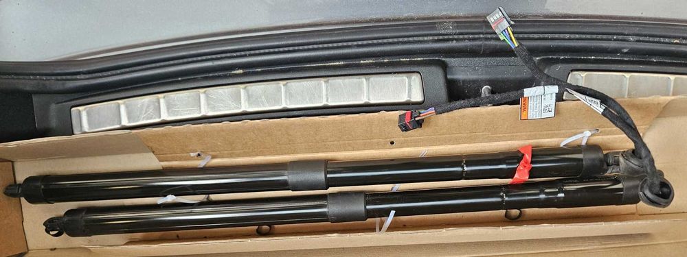 Amortizoare electrice portbagaj/haion Volvo XC60 II