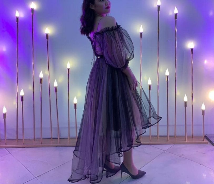 Платья вечерний.