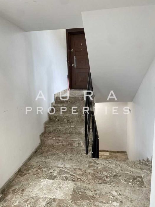 Продава се Тристаен апартамент в Разград, Варош - 86 кв.м за 1003 €/кв.м - Снимка #5