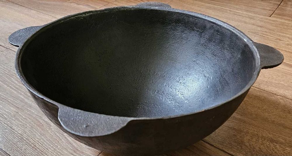 Казан чугунный СССР  8 литров