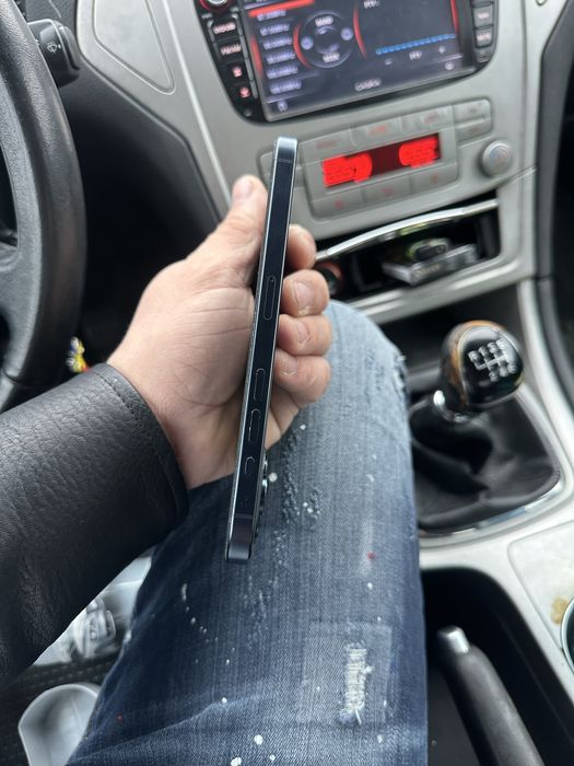 De vanzare iphone 15 pro max