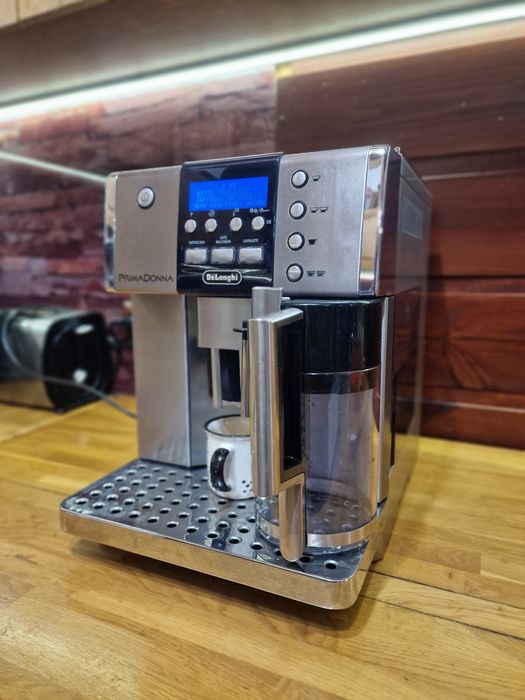 Кафе машина Delonghi PrimaDonna