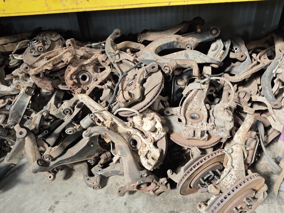 Maner usa spate oblon nissan navara pathfinder