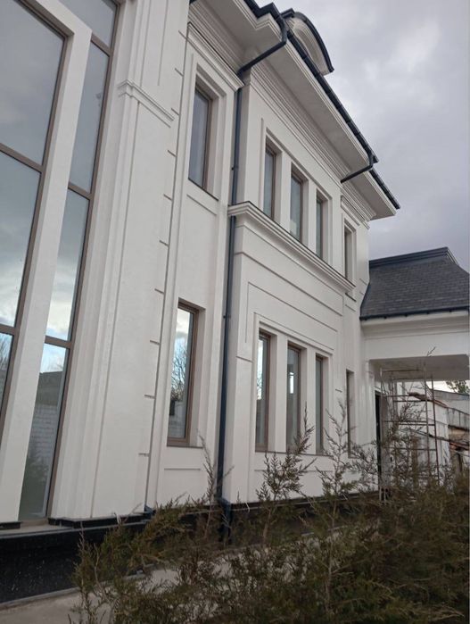 Травертен фасат ишлари сифатли ва ишончли енг охирги дезайинда.