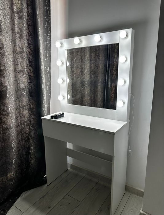 Визажные столики