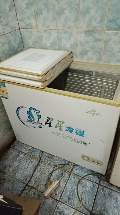 Продам две морозильные камеры