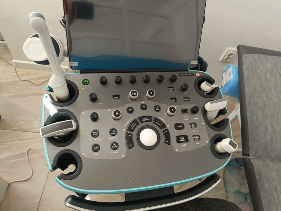 «УЗИ аппарат Mindray Resona i9»