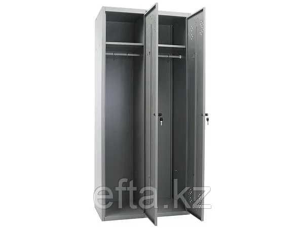 Шкаф в раздевалку для одежды двухсекционный металлический