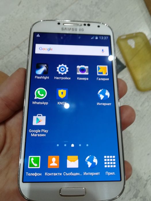 Телефон SAMSUNG Galaxy S 4
