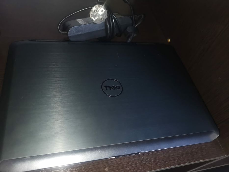 Продам надежный ноутбук dell