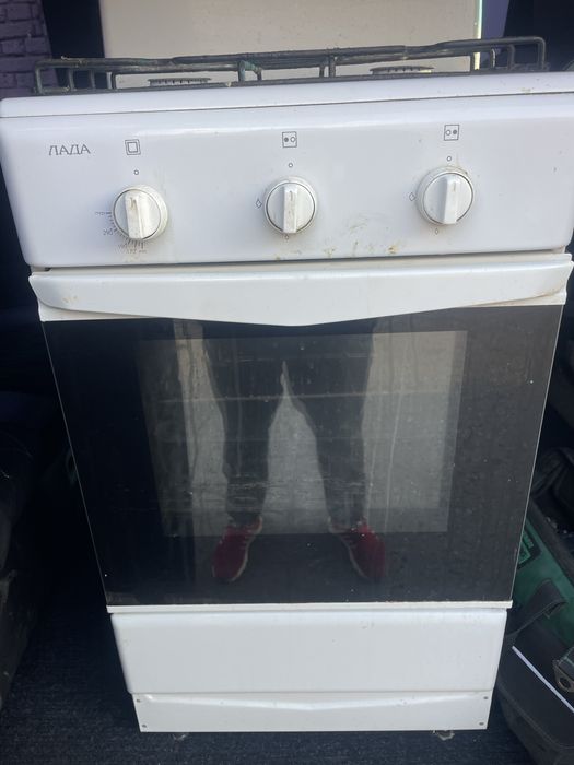 Продам газовую плиту