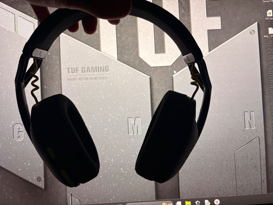 LOGITECH Топовый игровой сет 300Hz + Logitech G Pro (White Edition)