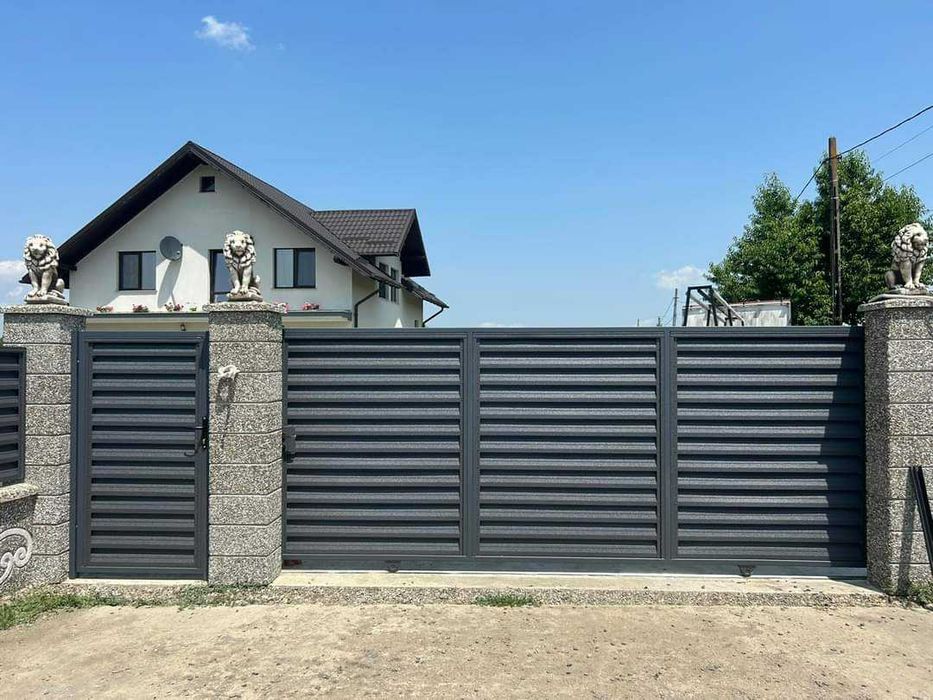 Garduri si porti din panouri stil jaluzele si alte modele disponibile