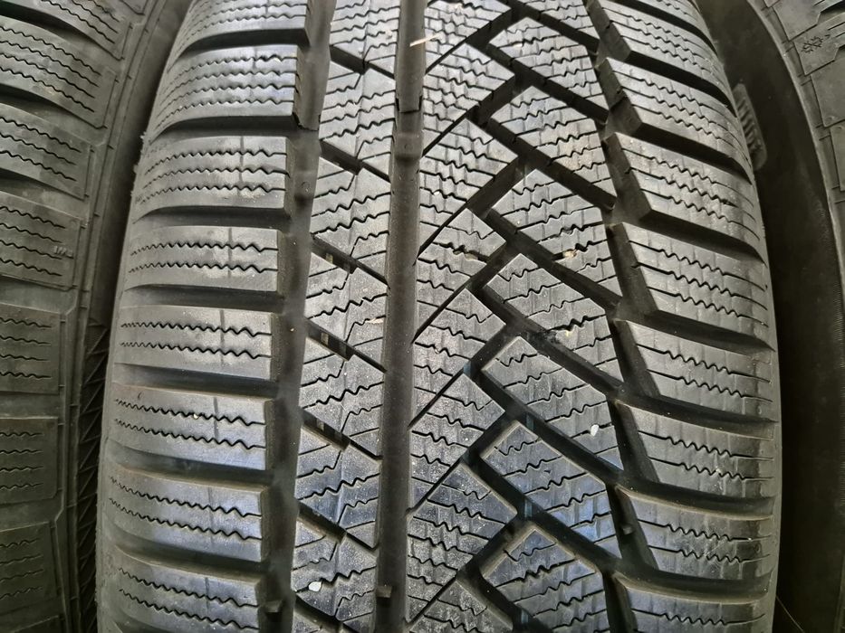 4 anvelope iarna Continental 235 55 19 ca și noi