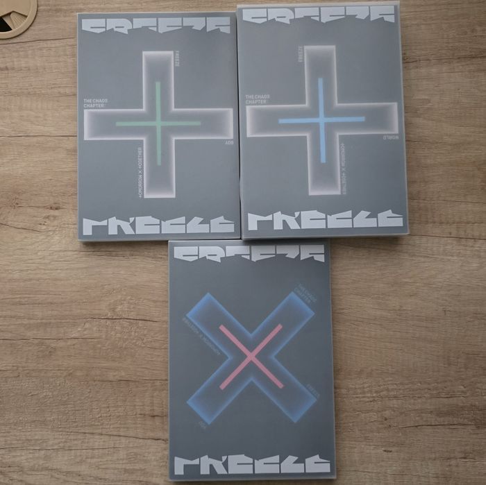 Кпоп албуми TXT, Enhypen, TomorrowXTogether Kpop