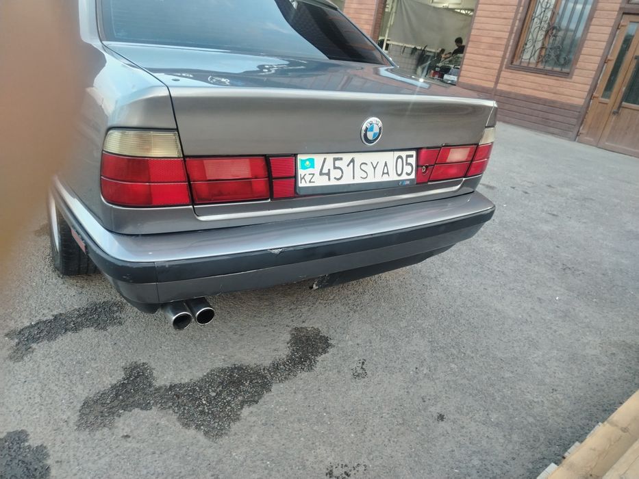 Продам BMW e34 год 1990 обьем 2.8