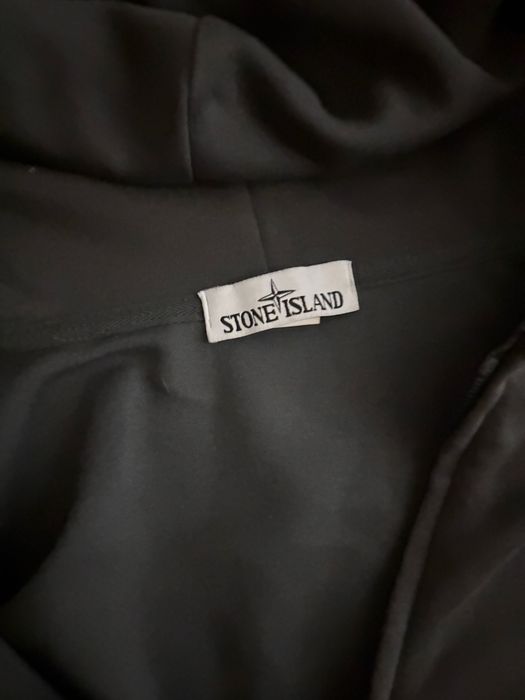 Серая зипка stone island М размера