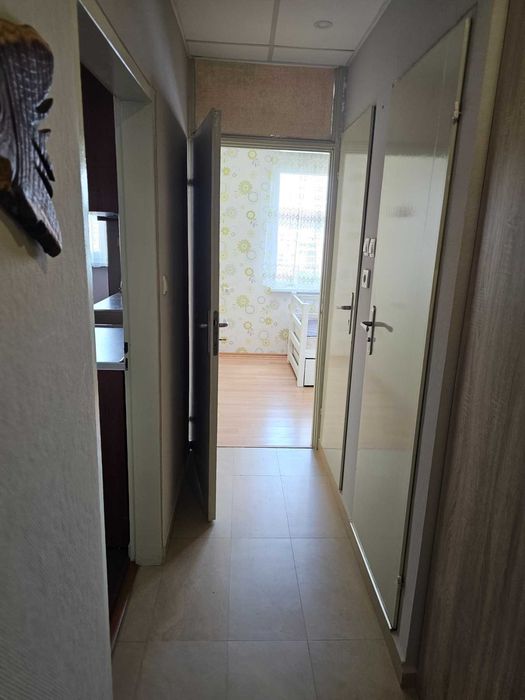 Дава се под наем Тристаен апартамент в София, Връбница 1 - 70 кв.м за 612 € - Снимка #11