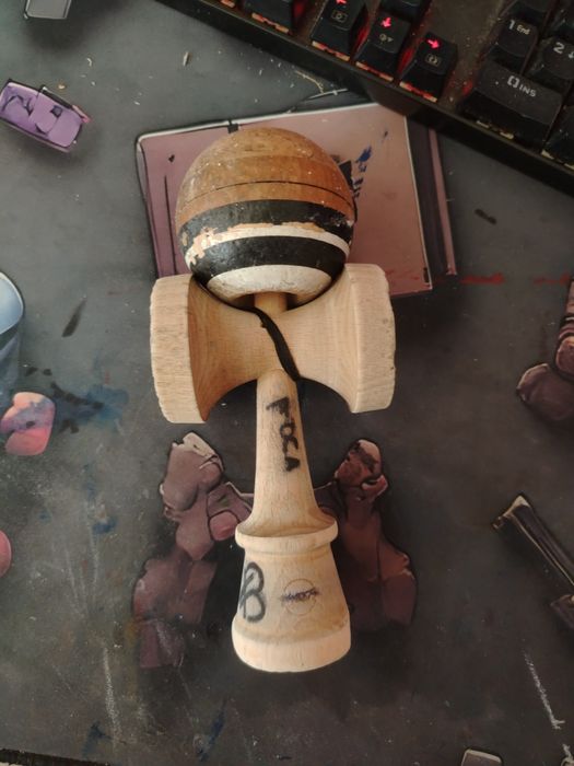 Vand kendama ken sweets broken sape tama broken bones  semnata xremus screamx dani gone wild iosif cid foca