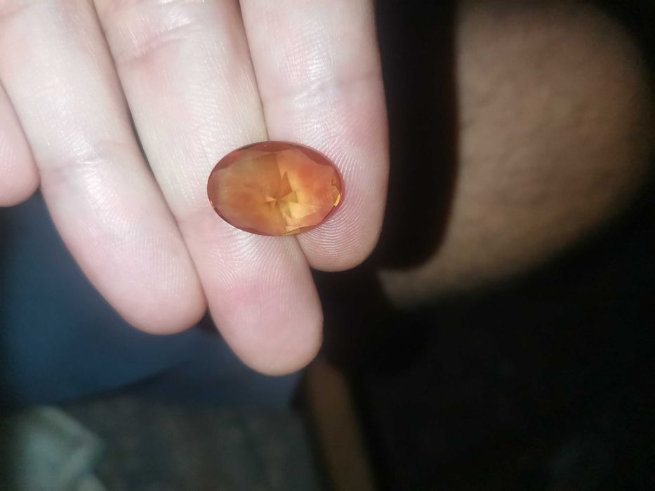 Султанит овален фасет