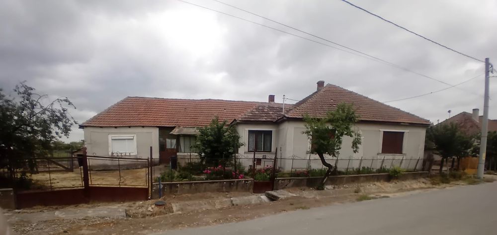De vanzare casa spatioasa in Berveni