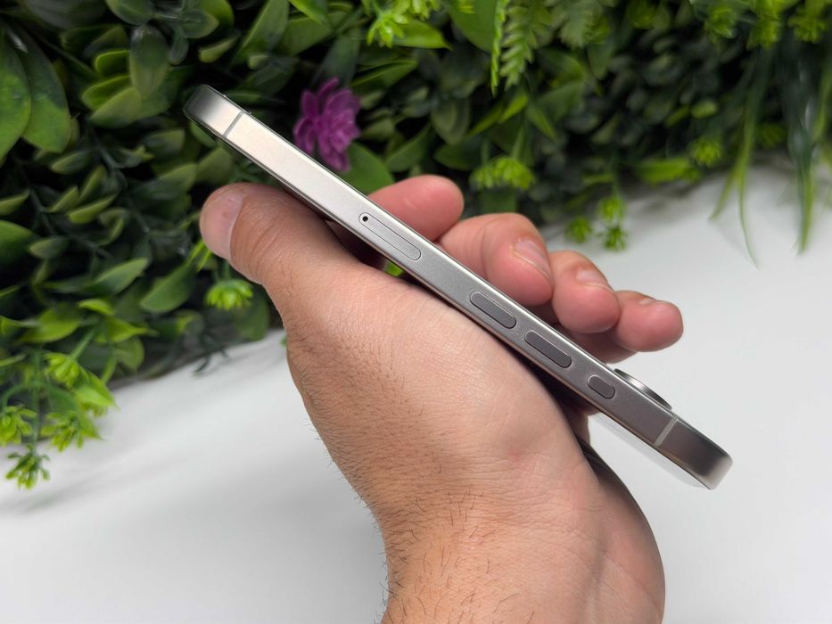 iPhone 15 Pro 128GB 100% Natural Гаранция