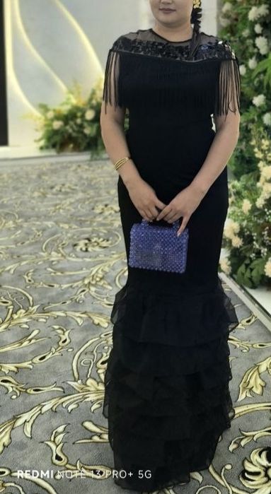 Чёрный вечерний платья