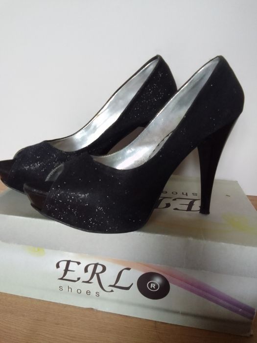 Официални обувки