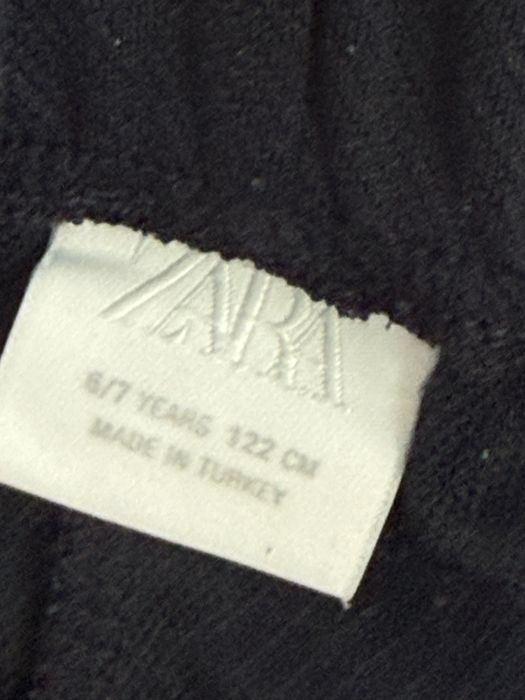 Продам брюки школьные фирма Zara