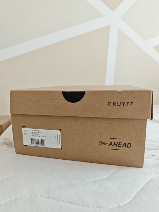 ЧИСТО НОВИ Дамски маратонки Cruyff Charlotte Runner – реално отговарят на номер 37