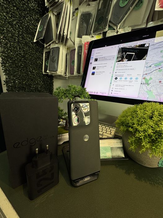 Magazin Vinde Motorola Edge 50 Ultra 1TB Forest Gray Impecabil