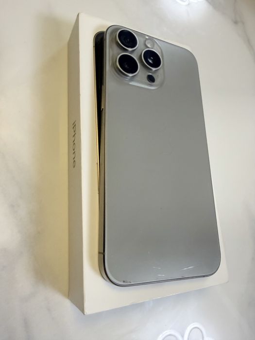 IPhone 15 Pro Max 256 Gb - impecabil