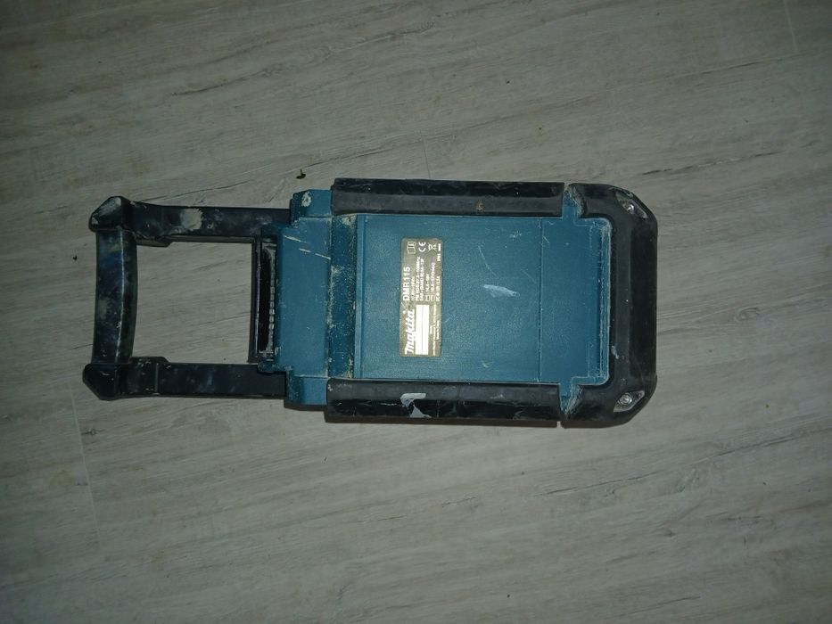 Radio șantier Makita – compatibile LXT 18V – perfecte pentru șantier