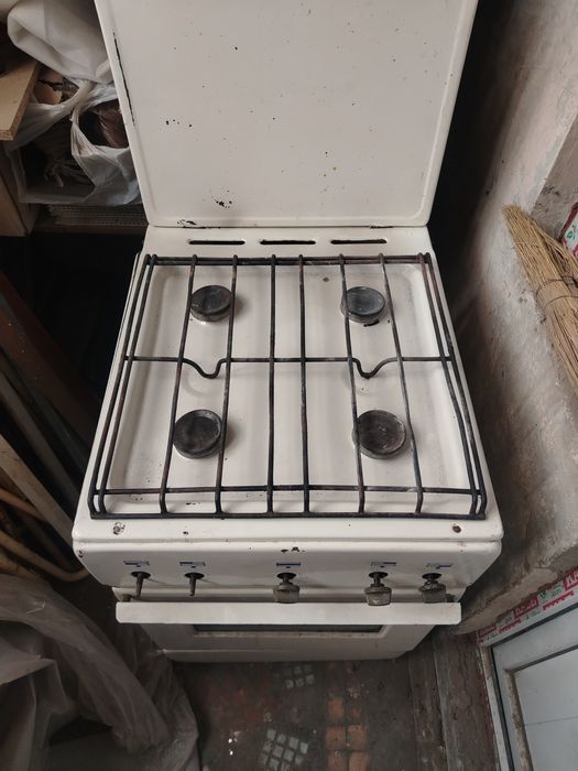Газовая плита продам