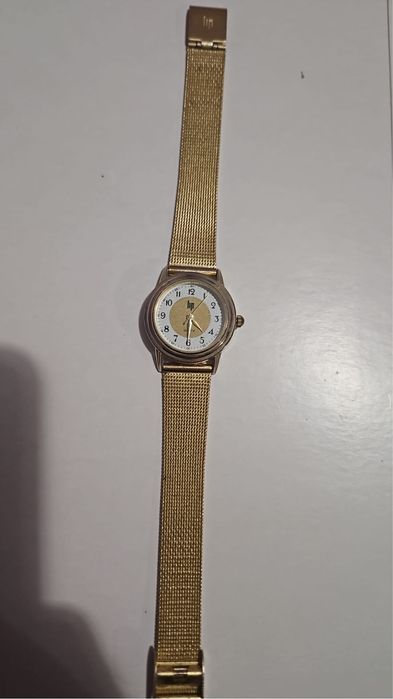 HP classic watch